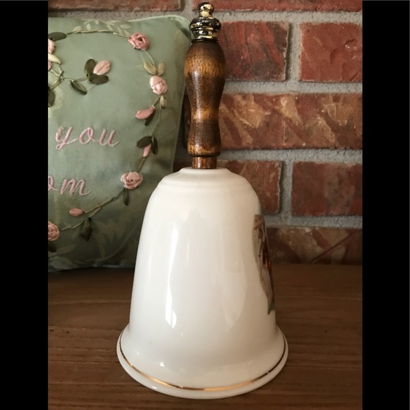 Rare Norman Rockwell 1917 Limited Collector Bell - Picture 2 of 6